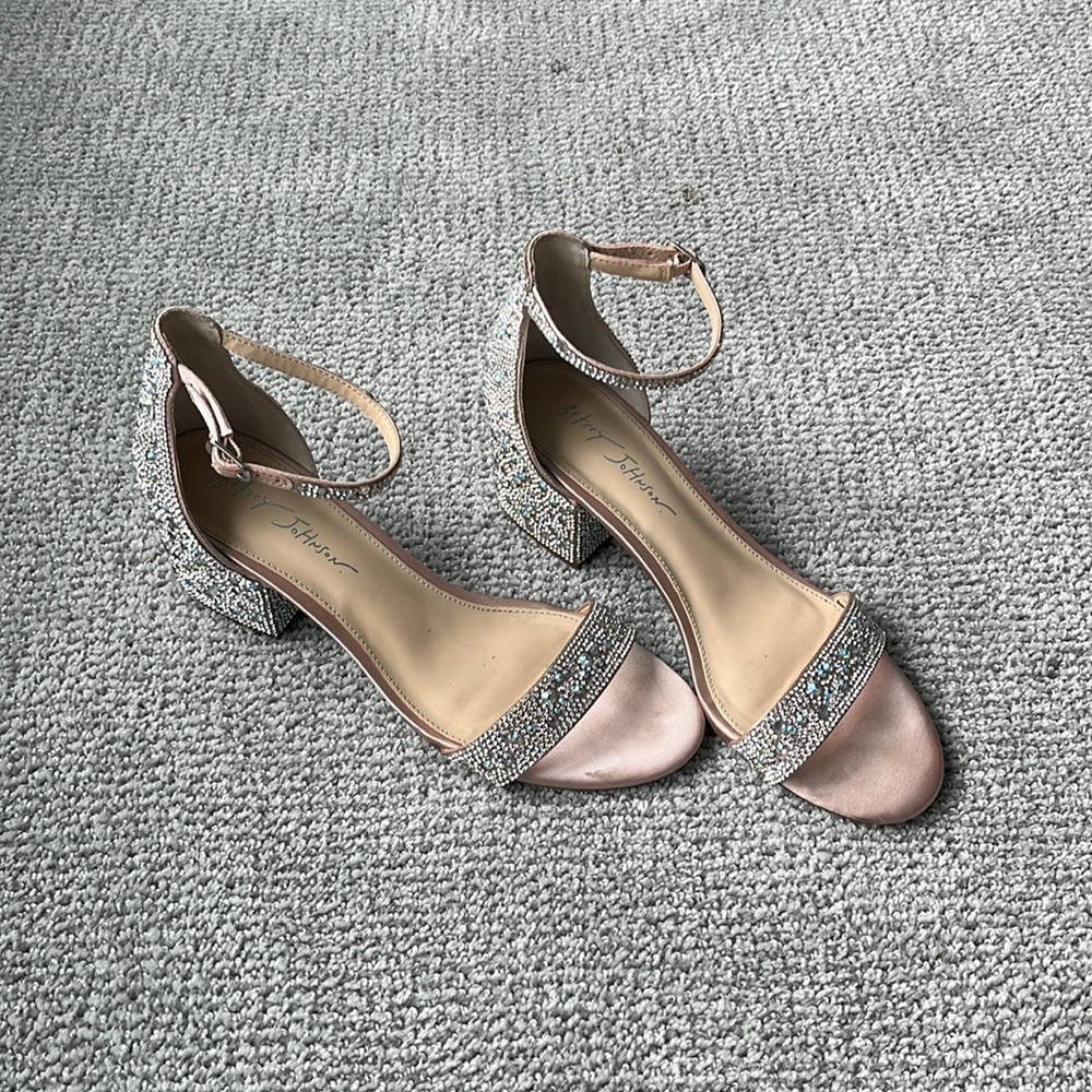 Perfect wedding shoes! Sparkly rhinestone Betsy Johnson sandals